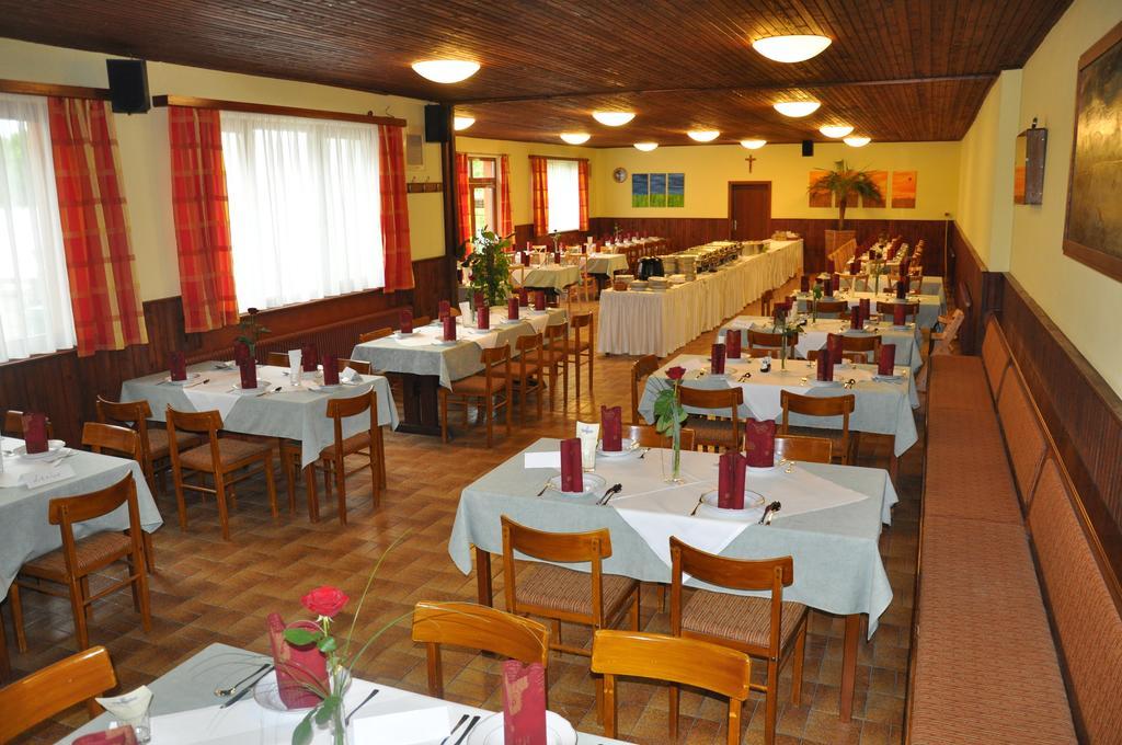 Gasthof Zur Linde Sankt Andrä bei Frauenkirchen Eksteriør bilde